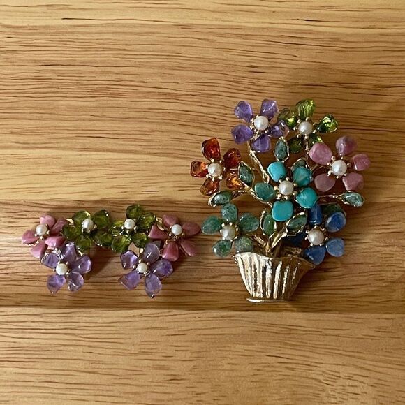 swoboda Jewelry - Vintage swoboda semi precious gems stones earrings and brooch